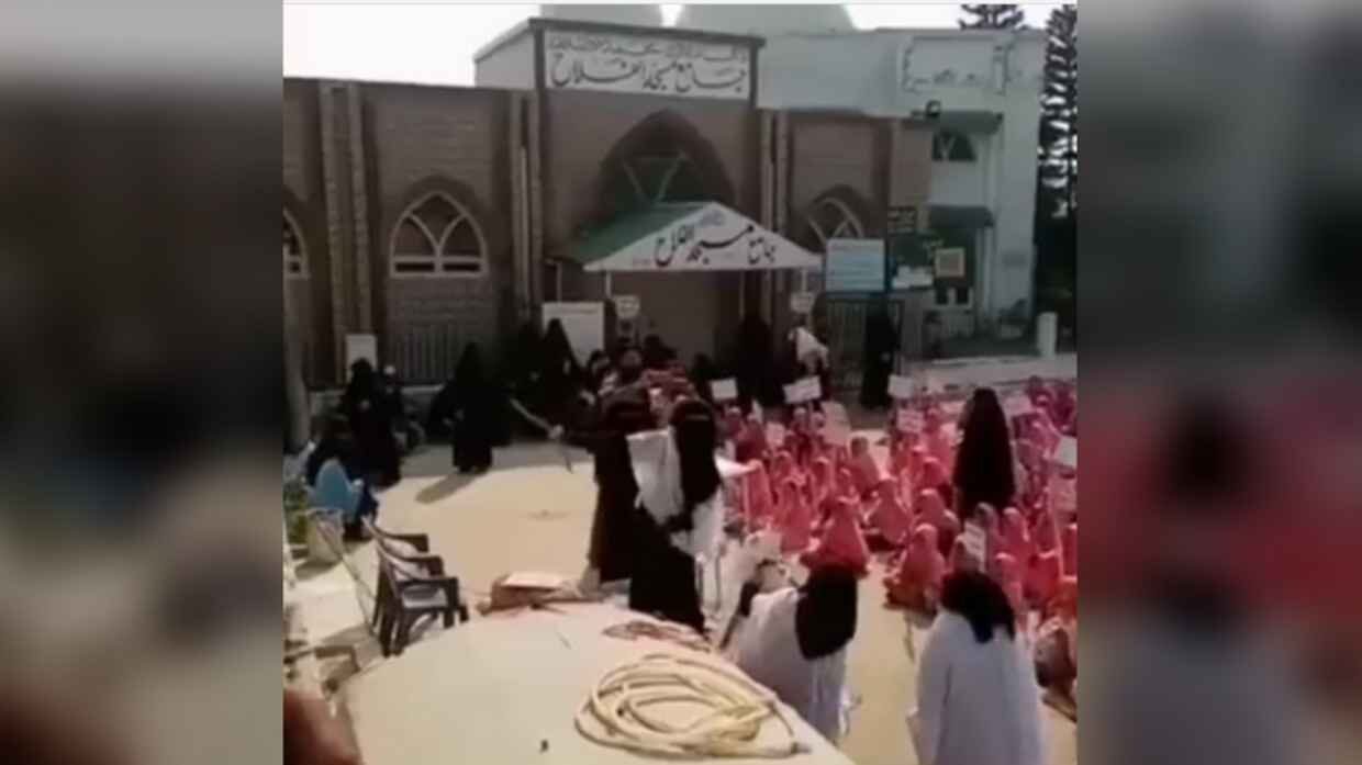 Click to enlarge pakistani girls school mock beheading