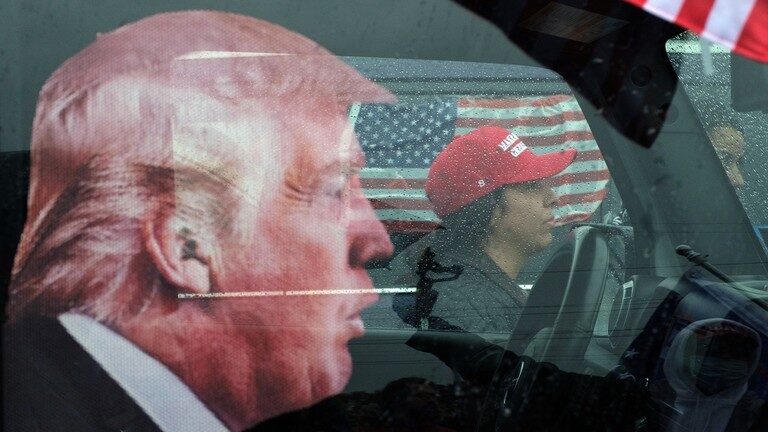 Click to enlarge trump rally