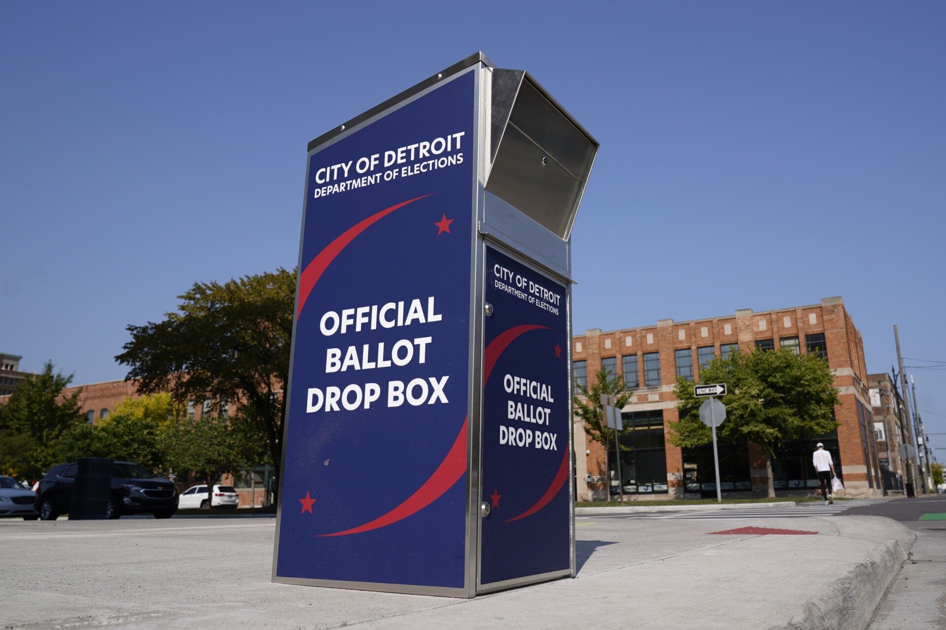 Click to enlarge ballot drop box detroit mail vote fraud