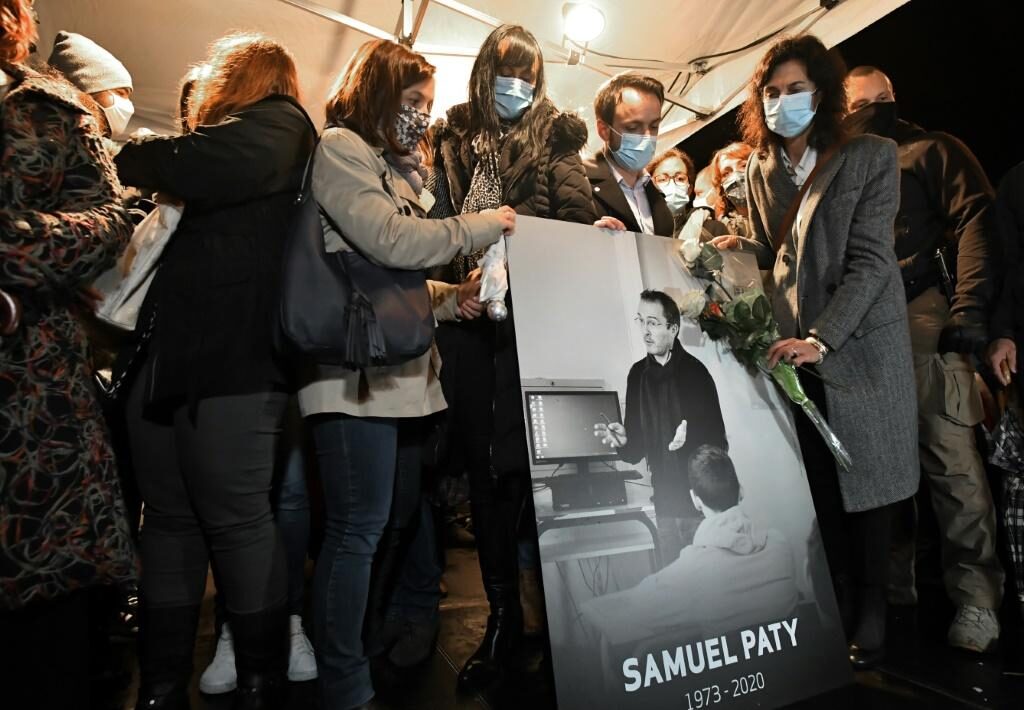 Click to enlarge tribute samuel paty behead