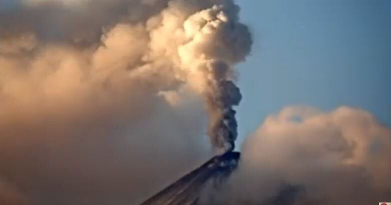 Russia volcano eruption