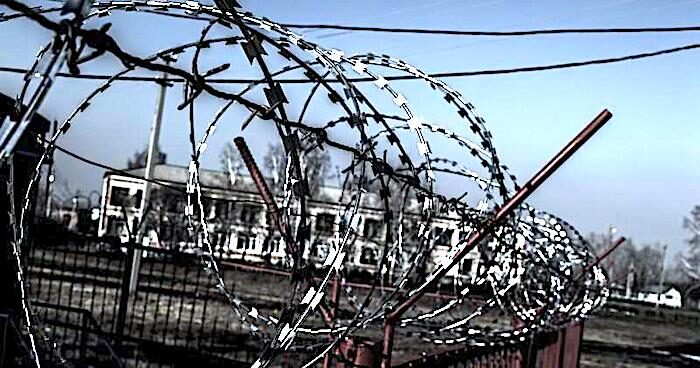 Click to enlarge barbed wire roll