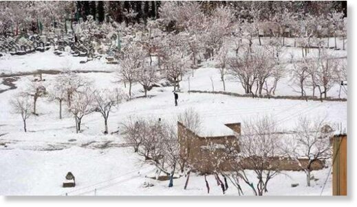 Second spell of heavy snowfall continues in Galyat