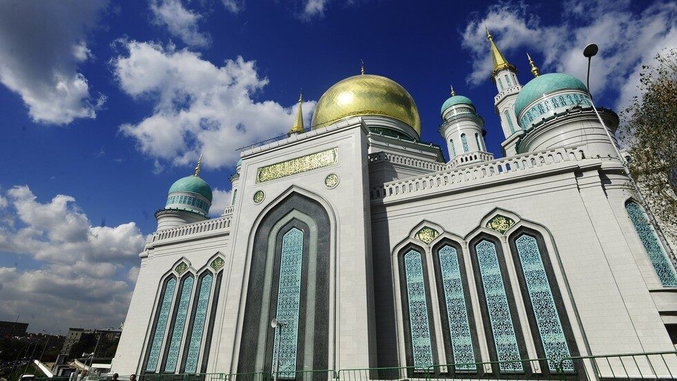 Click to enlarge Moscow Cathedral Mosque