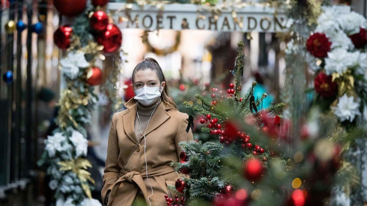 christmas tree mask decorations