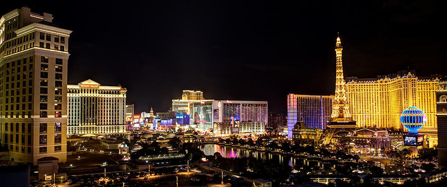las vegas skyline night