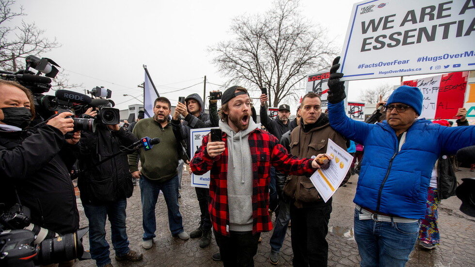 Click to enlarge Adam Skelly Adamson BBQ lockdown canada ontario