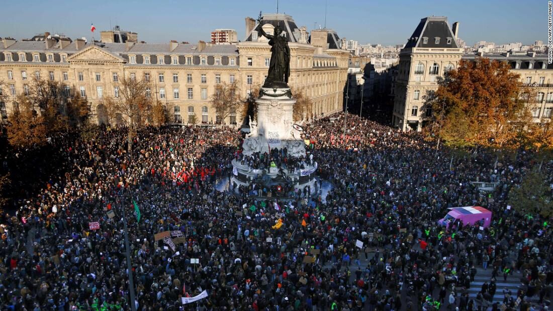 Click to enlarge protest France