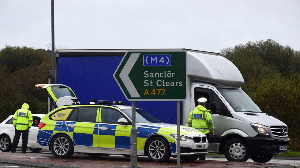 police check point Britain