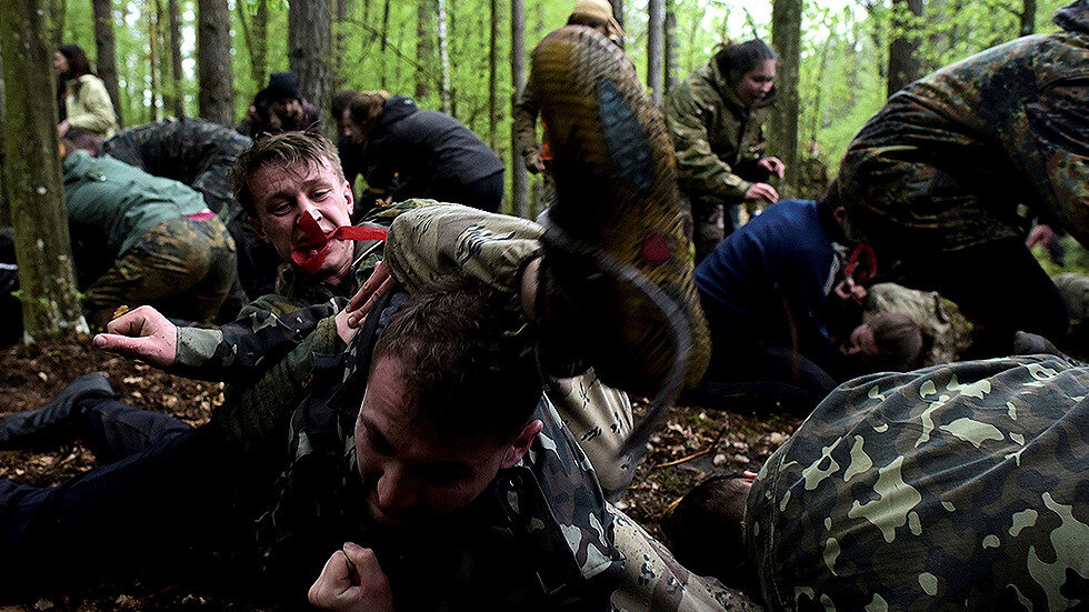 Click to enlarge military training Ukraine neo nazi ultranationalists