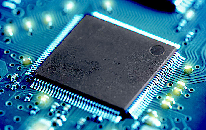Click to enlarge electronic chip