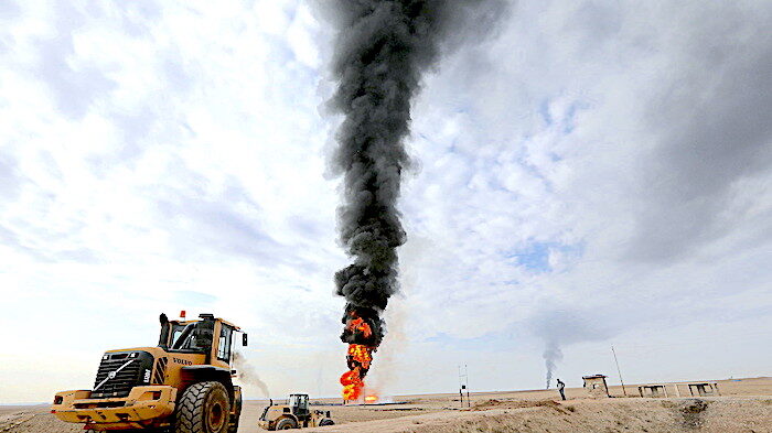 oilfield fire
