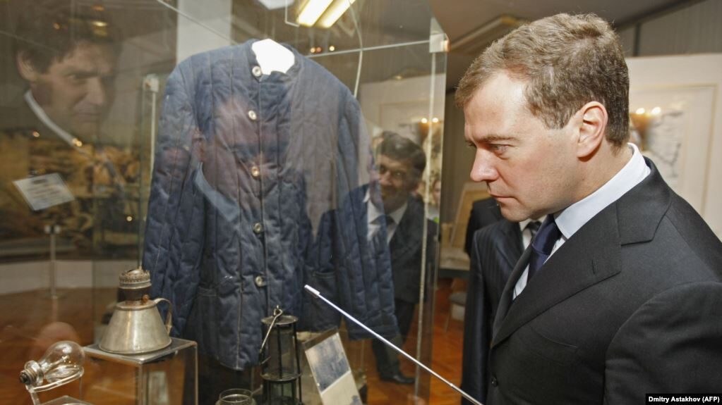 Click to enlarge Medvedev
