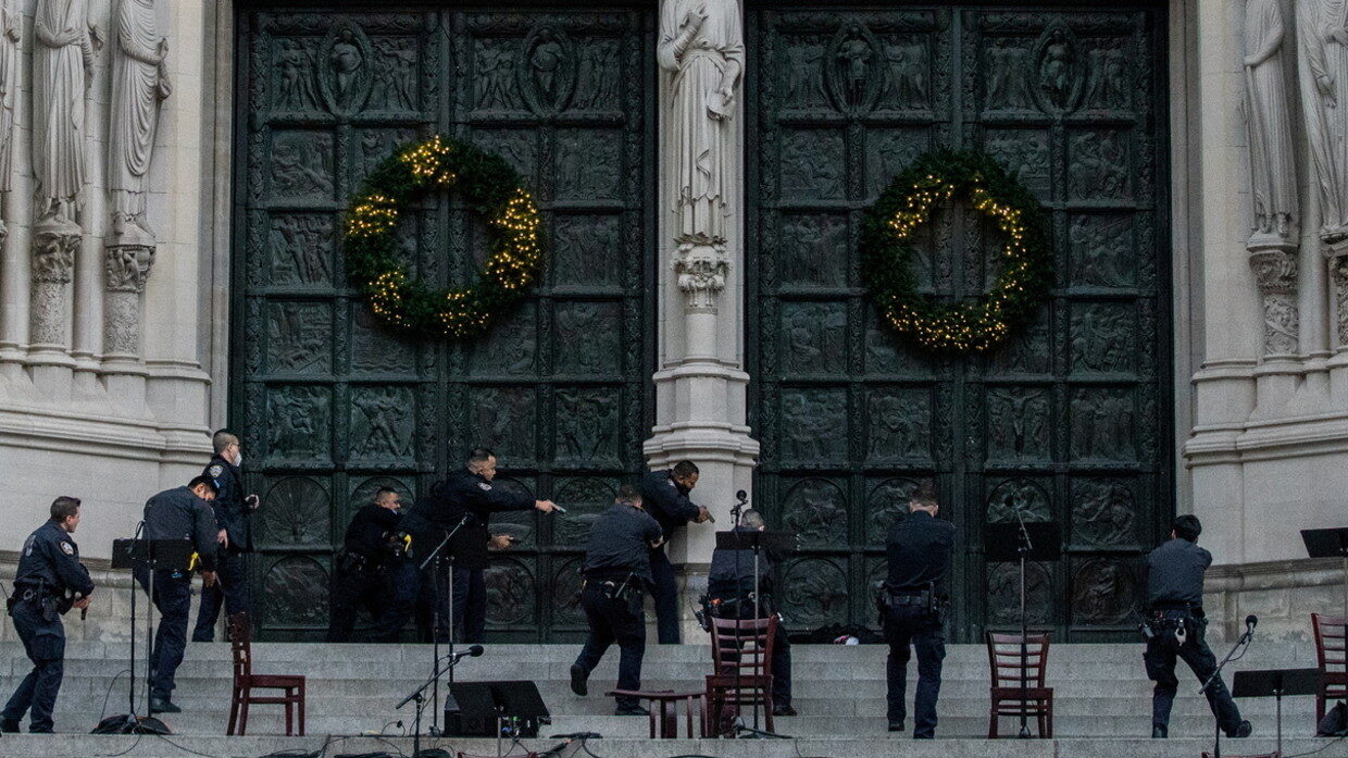 gunman church manhattan