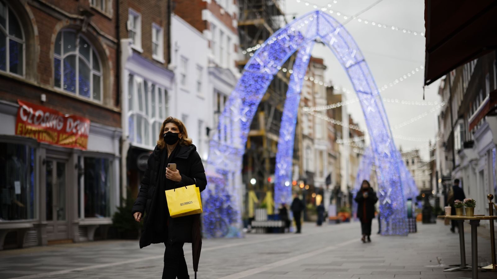 Click to enlarge UK lockdown christmas