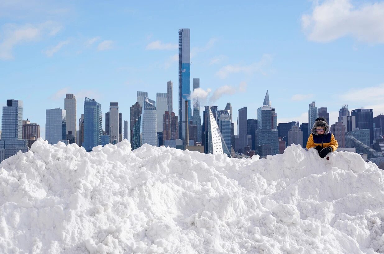 new york skyline snow