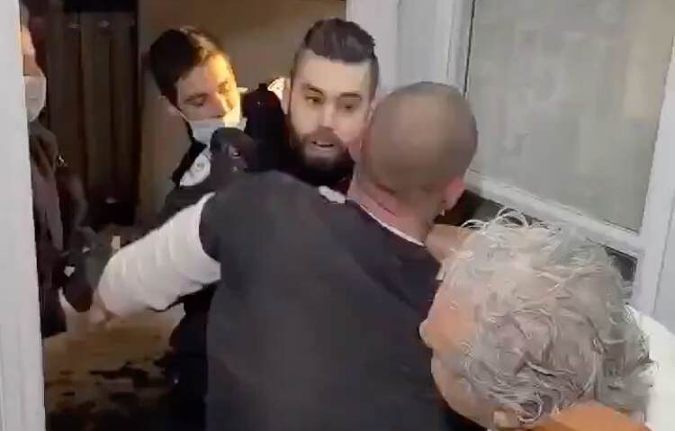 quebec police family neigbor snitch
