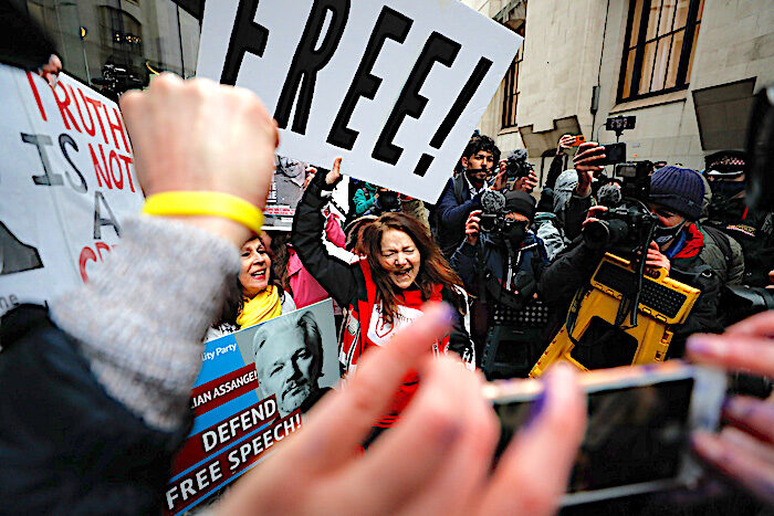 Assange supporters