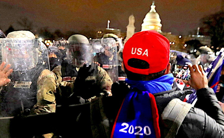 Click to enlarge Police/Trump supporters