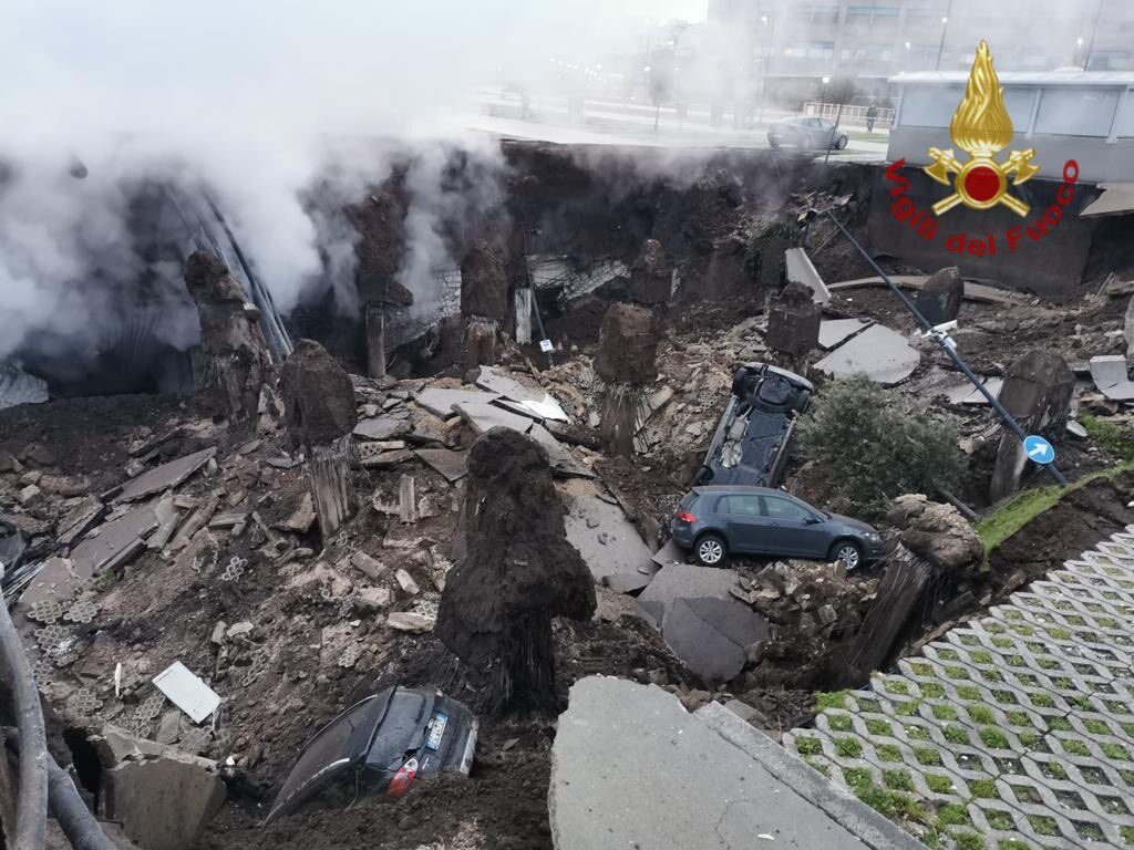 Naples sinkhole