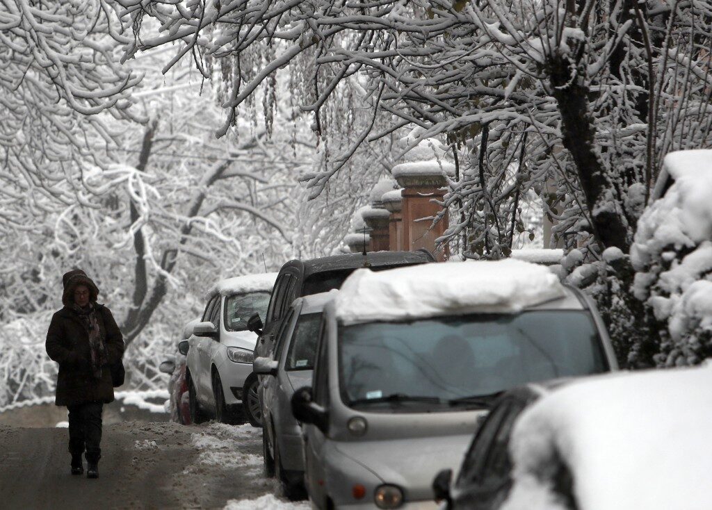 SNOW