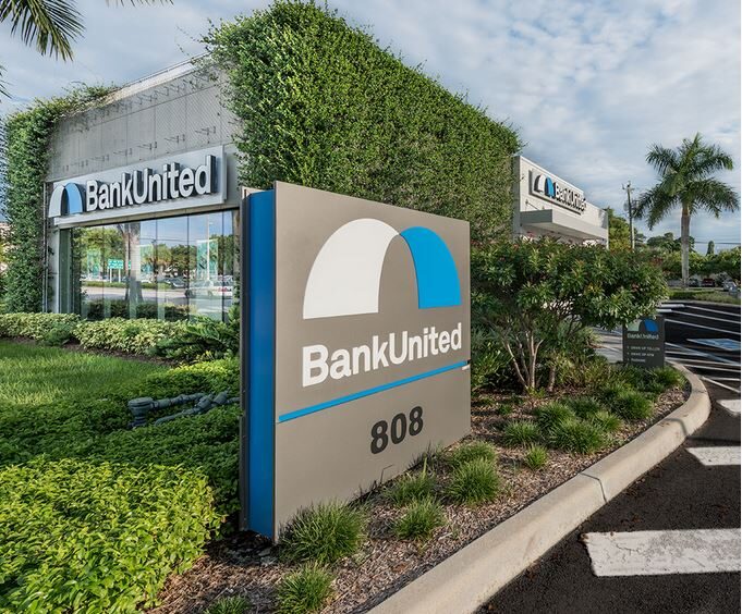 Click to enlarge Bank United trump accounts closed