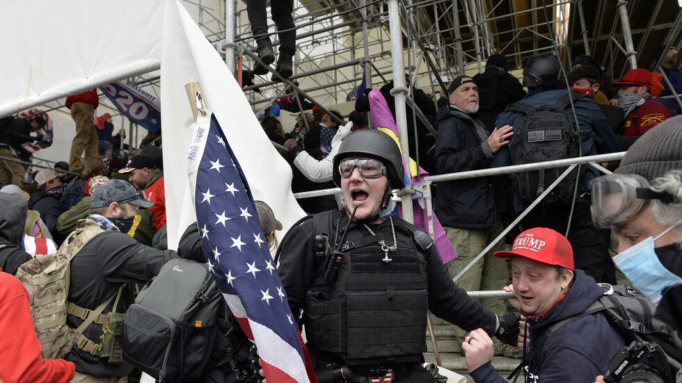 Click to enlarge Capitol hill protest