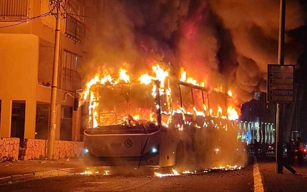 bus burning