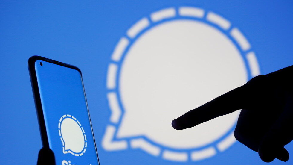Click to enlarge Signal messaging app