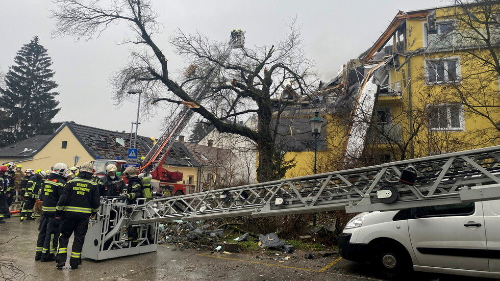 Click to enlarge explosion apartment building austria