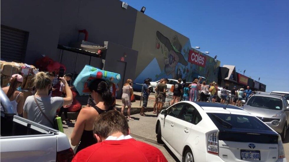 Shoppers line