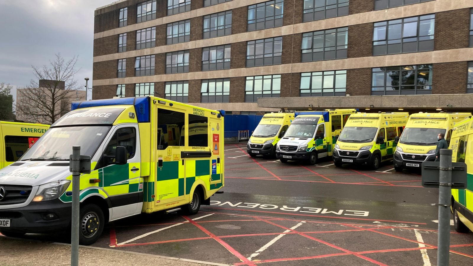 Click to enlarge ambulance hospital