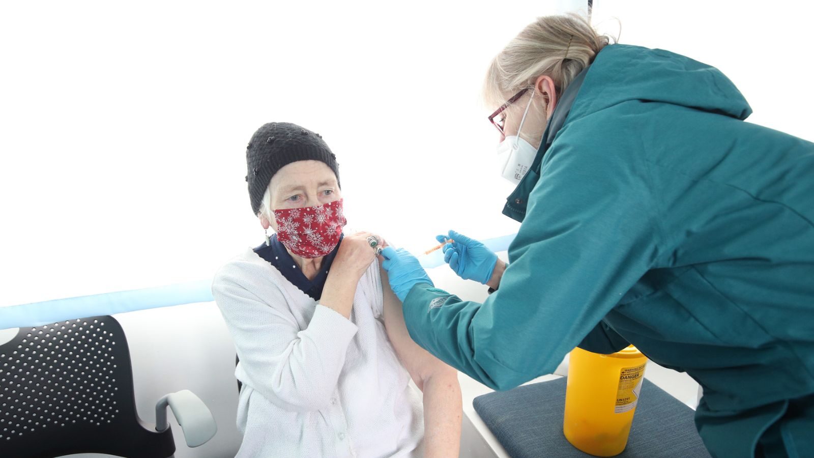 vaccine covid uk