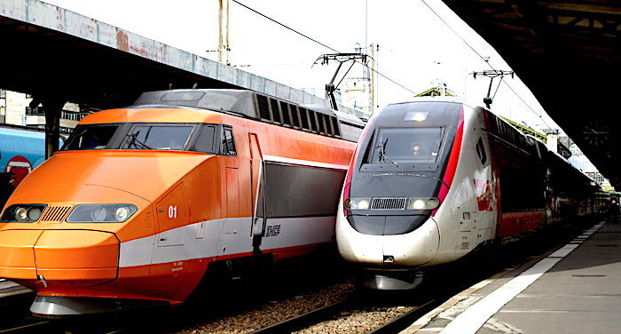 TGV 2N2 Lyria train