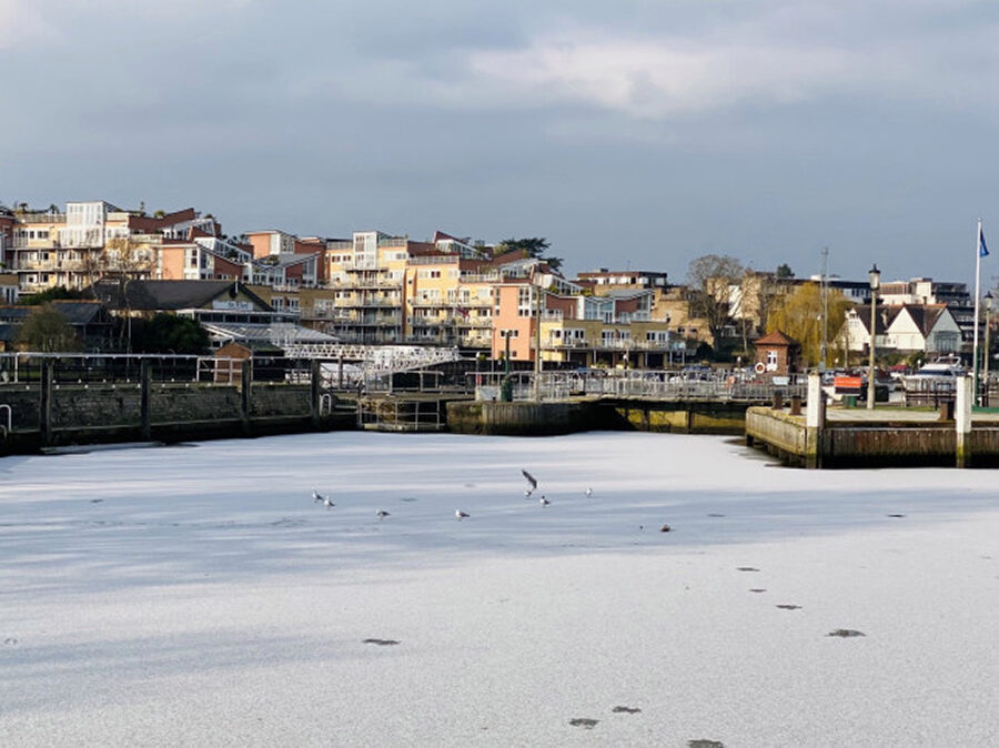 Thames Frozen