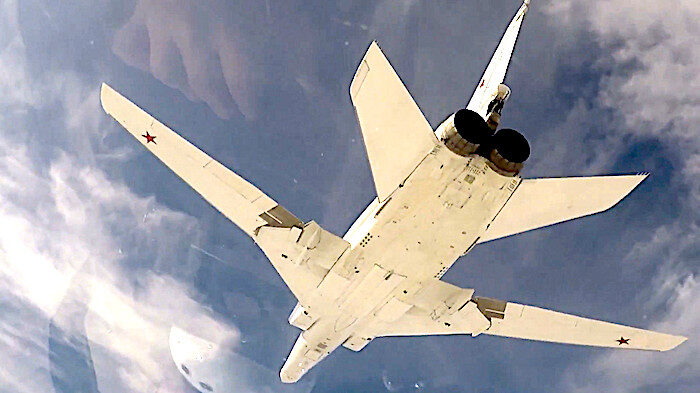 Click to enlarge Russian bomber