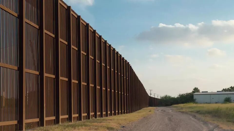 Click to enlarge Border wall