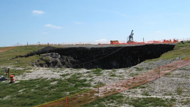 Click to enlarge Sinkhole_2