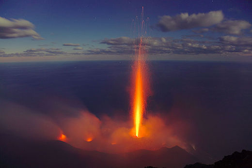Stromboli Volcano_01