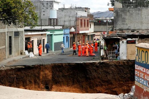 Click to enlarge sinkhole