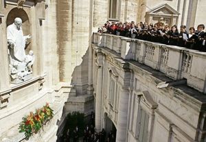 Click to enlarge statue of St Josemaria Escriva de Balaguer