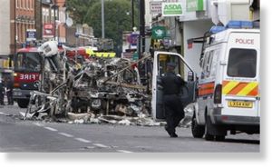 Click to enlarge burned bus,london