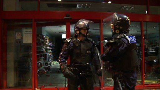 britishriotpolice
