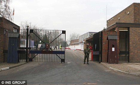 Click to enlarge windsor castle barracks