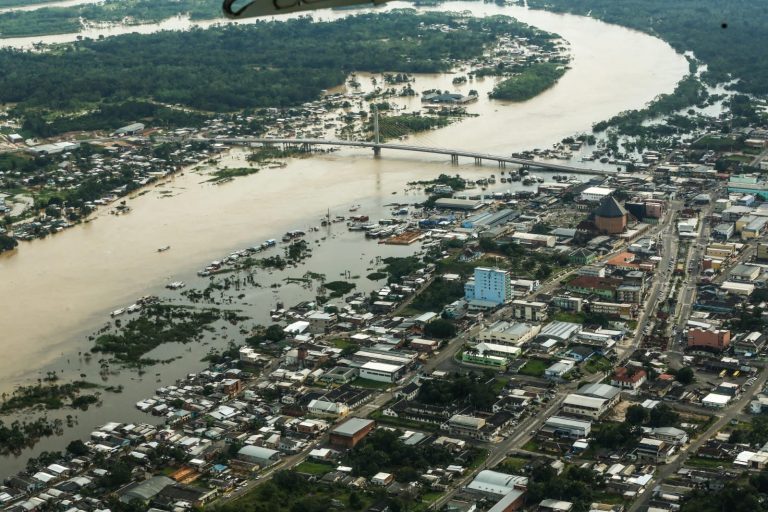 Flooding of the Juruá River at Cruzeiro do Sul,
