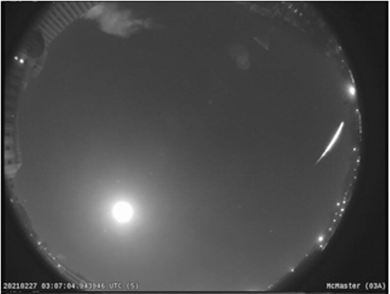 Click to enlarge Ontario meteor fireball