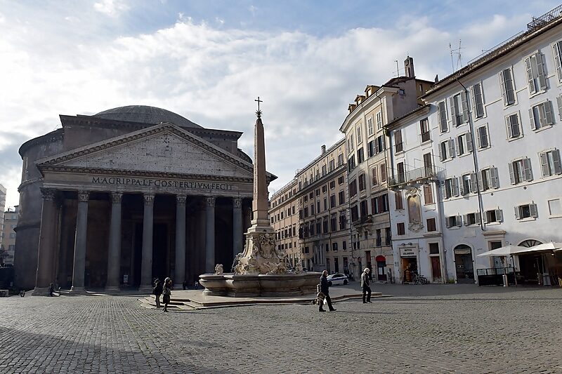 Pantheon in Piazza della Rotonda Rome