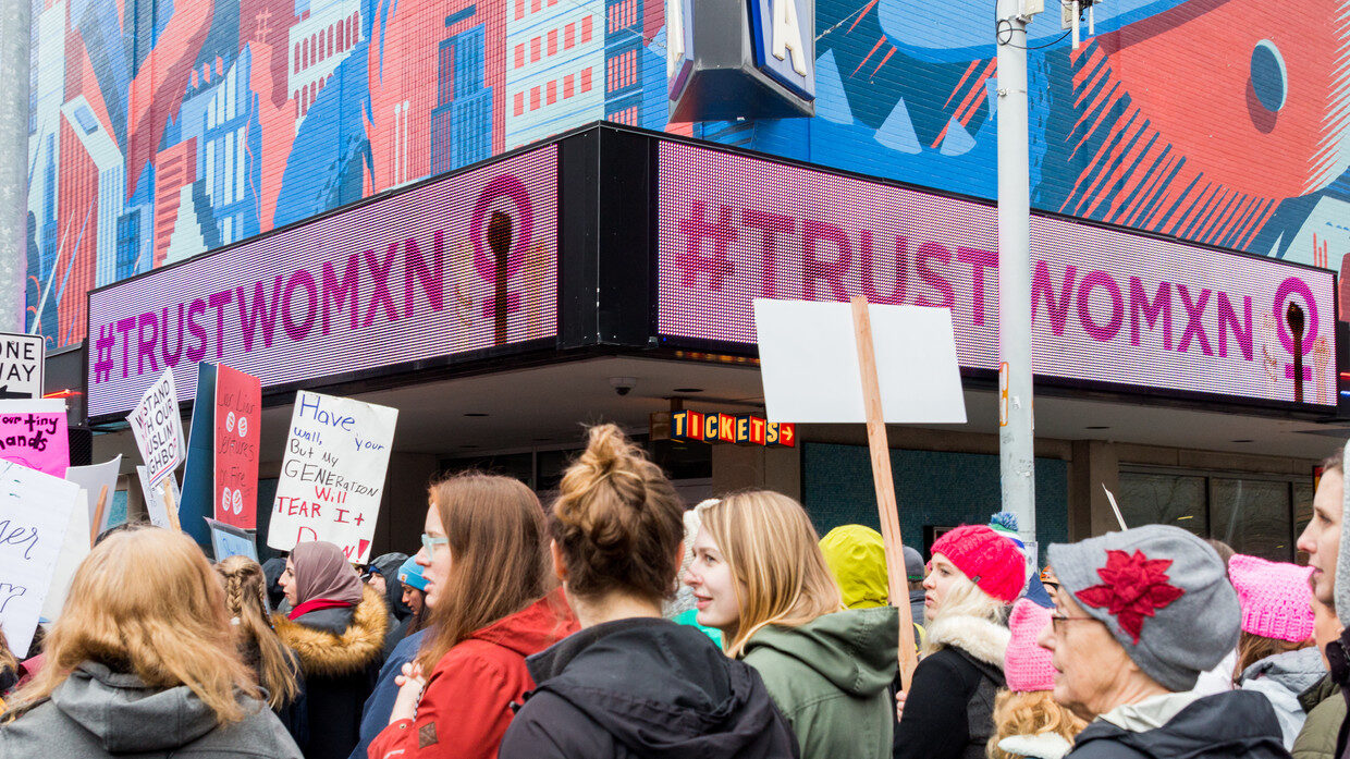 Click to enlarge trust womxn