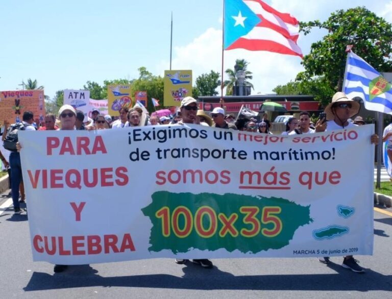 Click to enlarge protest vieques