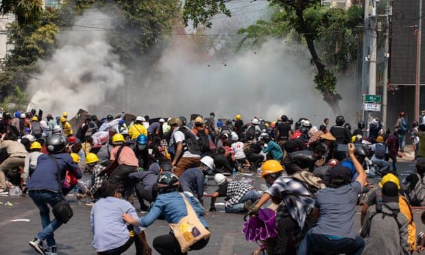 Click to enlarge Myanmar teargas